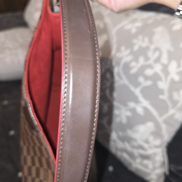 Louis Vuitton Caissa Hobo - Picture 8 of 9